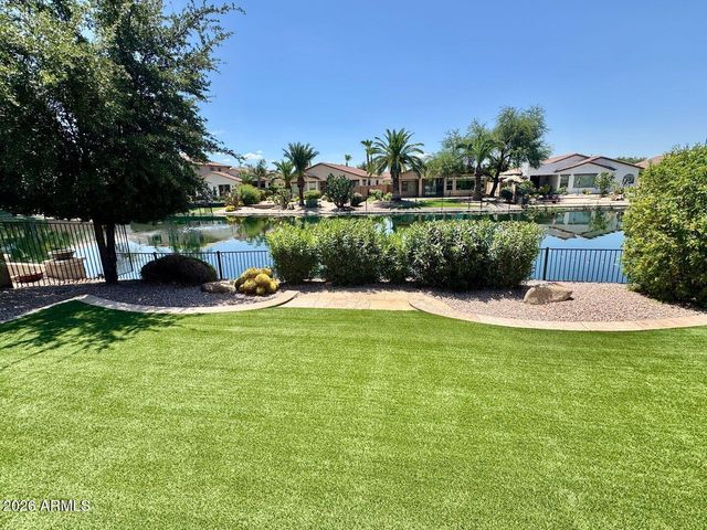 847 E LA COSTA Place, Chandler, AZ 85249