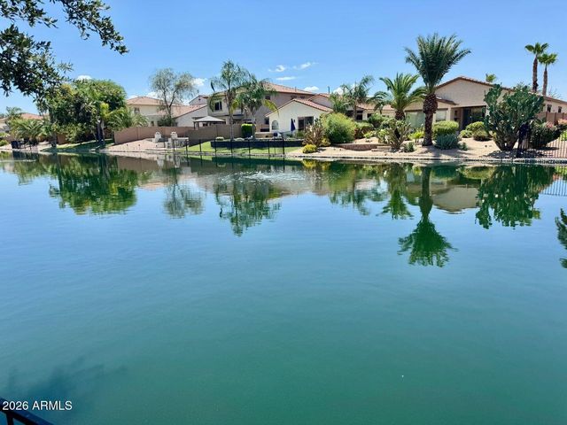 847 E LA COSTA Place, Chandler, AZ 85249