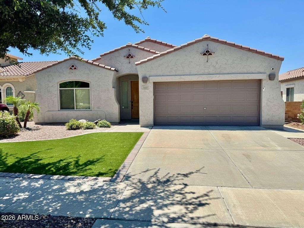 847 E LA COSTA Place, Chandler, AZ 85249