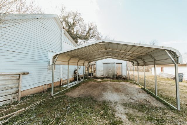 704 E Caddo Street, Cleveland, OK 74020