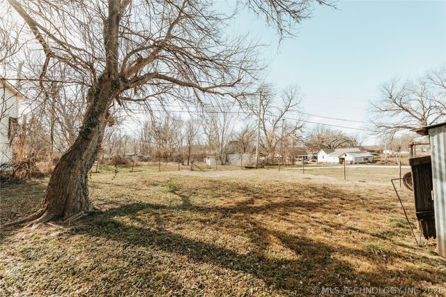 704 E Caddo Street, Cleveland, OK 74020