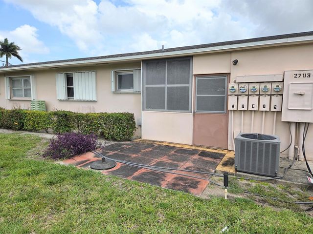 2703 Dudley Drive W Unit E, West Palm Beach, FL 33415