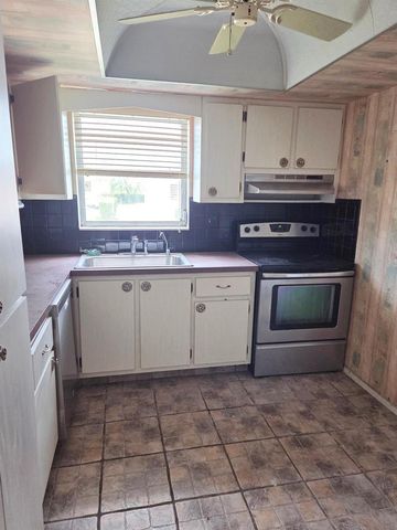 2703 Dudley Drive W Unit E, West Palm Beach, FL 33415
