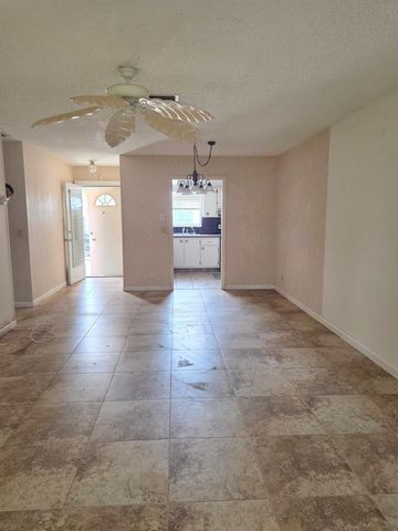 2703 Dudley Drive W Unit E, West Palm Beach, FL 33415