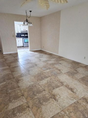 2703 Dudley Drive W Unit E, West Palm Beach, FL 33415
