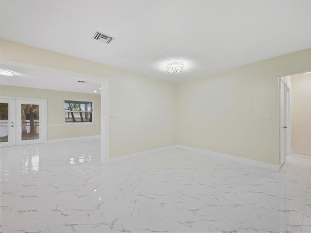 1421 Crest Drive, Lake Worth, FL 33461