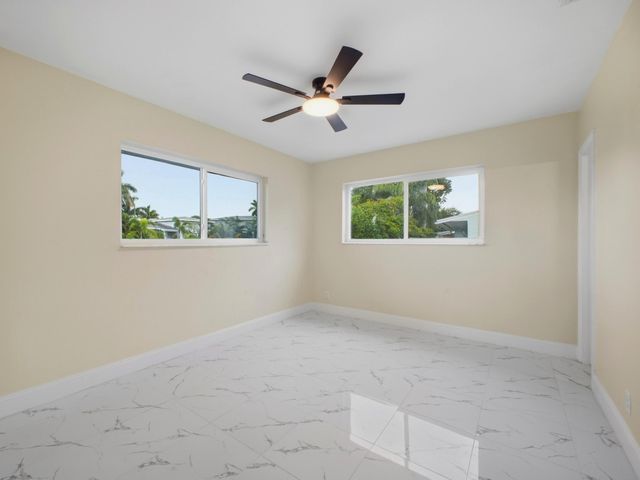 1421 Crest Drive, Lake Worth, FL 33461