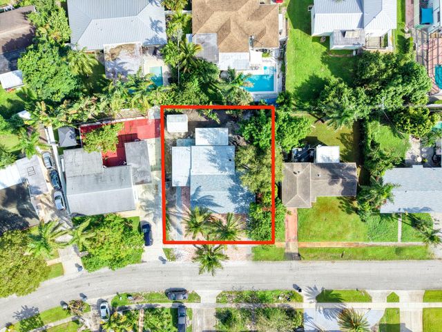 1421 Crest Drive, Lake Worth, FL 33461