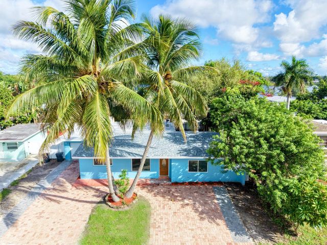 1421 Crest Drive, Lake Worth, FL 33461
