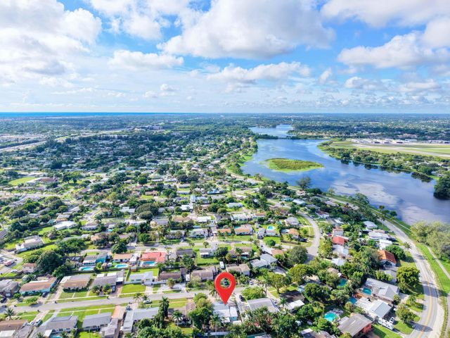 1421 Crest Drive, Lake Worth, FL 33461