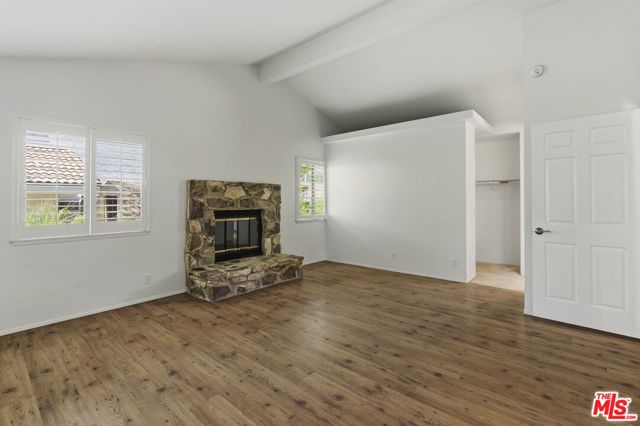 27821 Via Amistosa, Agoura Hills, CA 91301