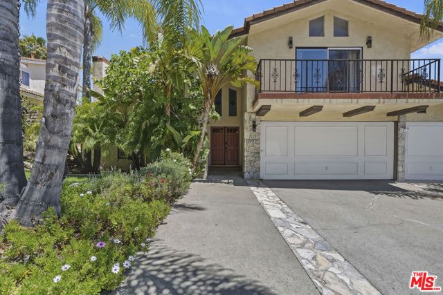 27821 Via Amistosa, Agoura Hills, CA 91301