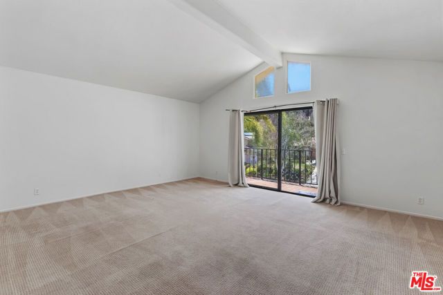 27821 Via Amistosa, Agoura Hills, CA 91301