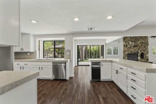 27821 Via Amistosa, Agoura Hills, CA 91301