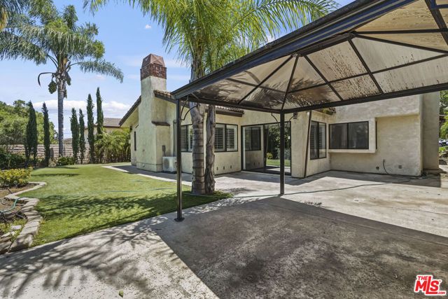 27821 Via Amistosa, Agoura Hills, CA 91301