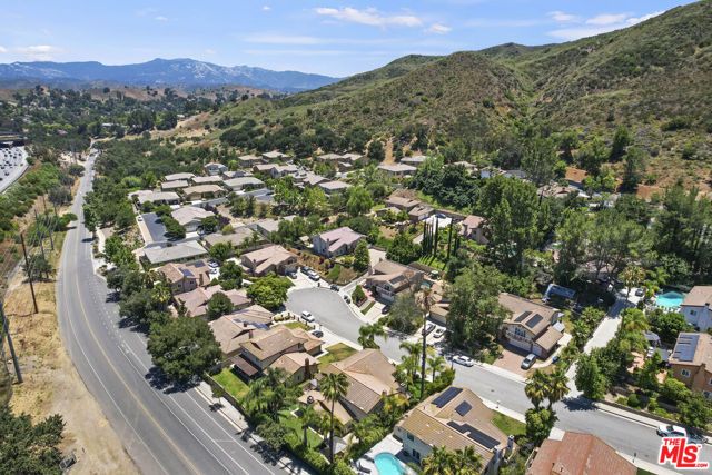 27821 Via Amistosa, Agoura Hills, CA 91301