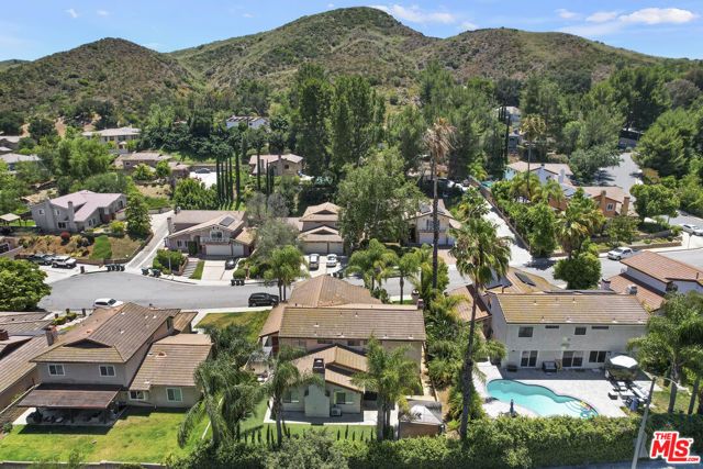 27821 Via Amistosa, Agoura Hills, CA 91301