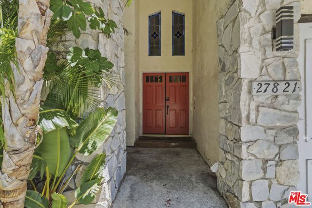 27821 Via Amistosa, Agoura Hills, CA 91301