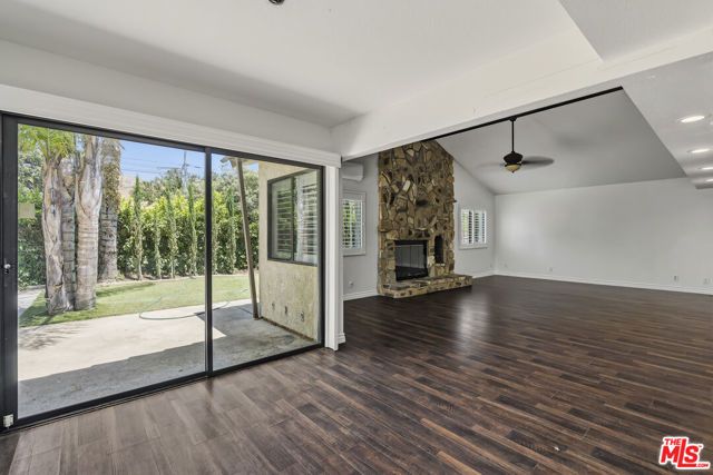 27821 Via Amistosa, Agoura Hills, CA 91301