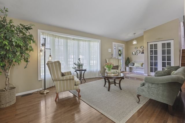 17028 Redwood Court, Orland Hills, IL 60487