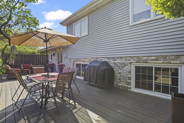 17028 Redwood Court, Orland Hills, IL 60487