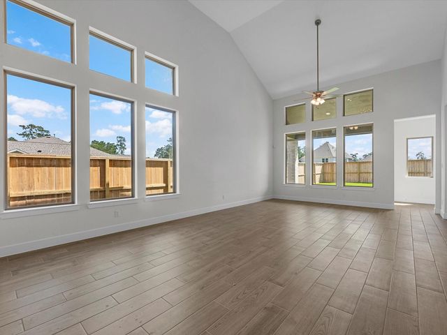 305 Silver Sage Street, Conroe, TX 77304