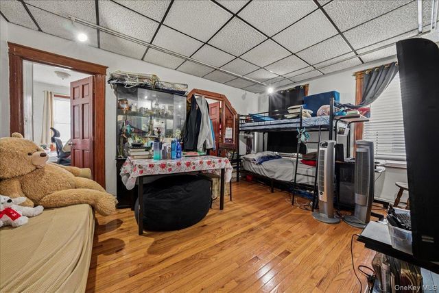 2304 Glebe Avenue, Bronx, NY 10462