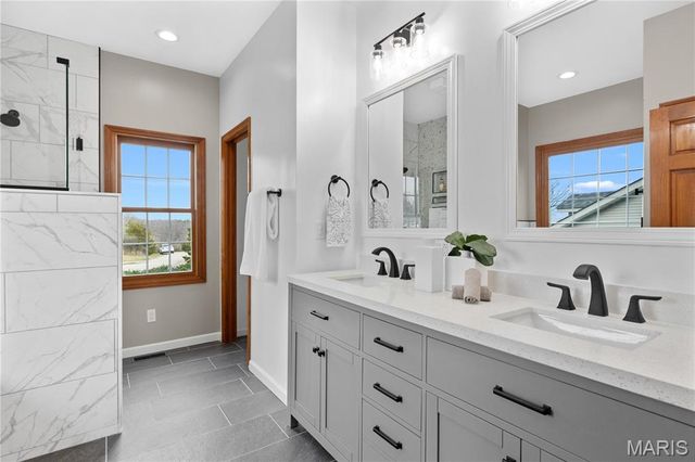 4118 Harbor Towne Drive, High Ridge, MO 63049