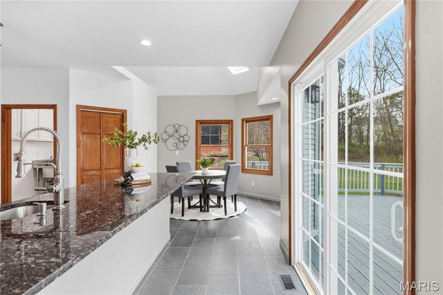 4118 Harbor Towne Drive, High Ridge, MO 63049