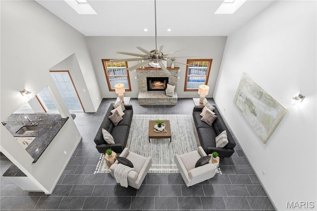 4118 Harbor Towne Drive, High Ridge, MO 63049