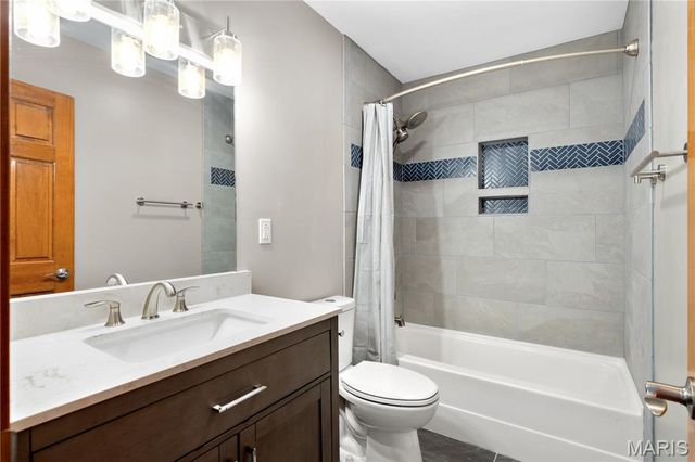 4118 Harbor Towne Drive, High Ridge, MO 63049