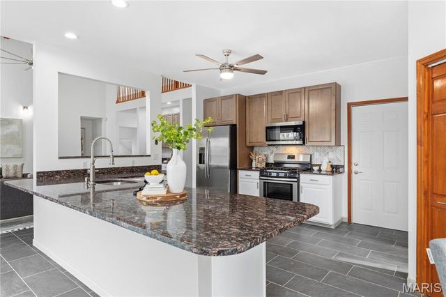 4118 Harbor Towne Drive, High Ridge, MO 63049