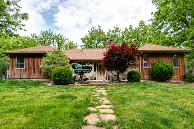 5924 S Farm Road 181, Springfield, MO 65804
