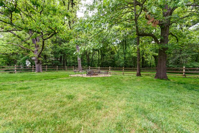 5924 S Farm Road 181, Springfield, MO 65804
