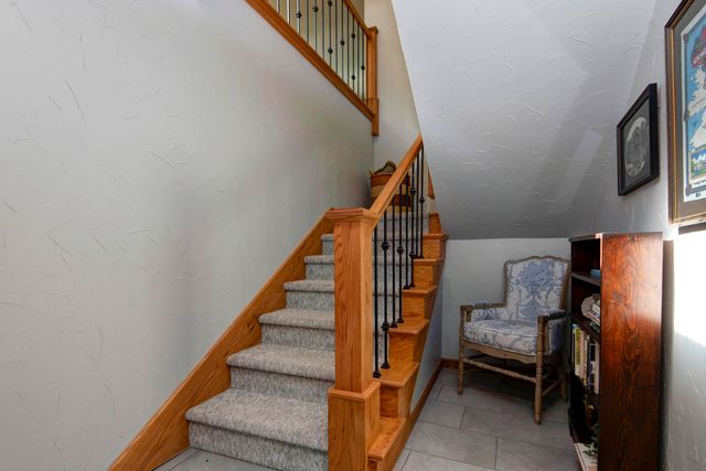 5924 S Farm Road 181, Springfield, MO 65804