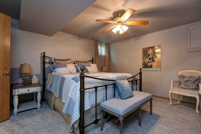 5924 S Farm Road 181, Springfield, MO 65804