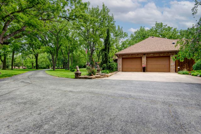 5924 S Farm Road 181, Springfield, MO 65804