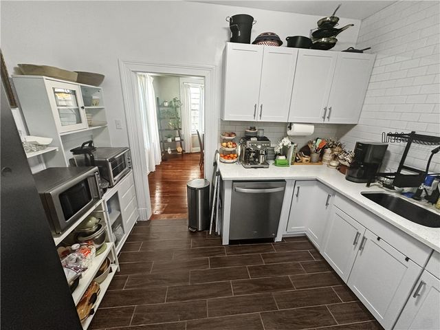 4052 Vinceton St, Observatory Hill, PA 15214