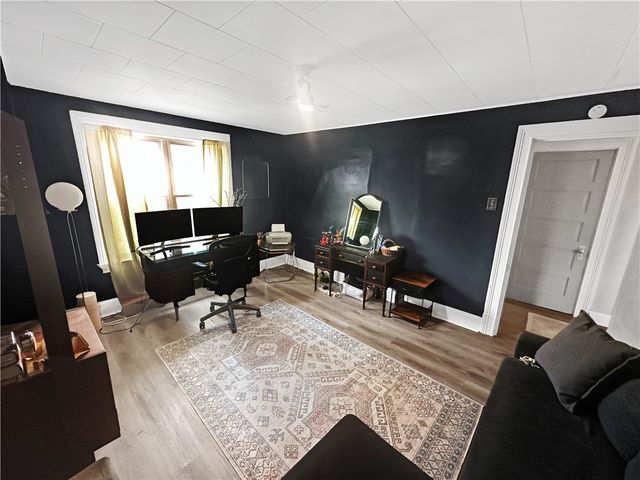 4052 Vinceton St, Observatory Hill, PA 15214