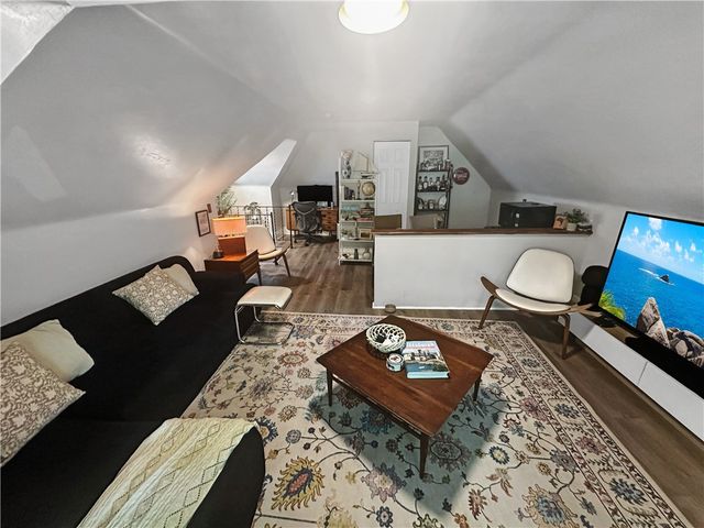 4052 Vinceton St, Observatory Hill, PA 15214