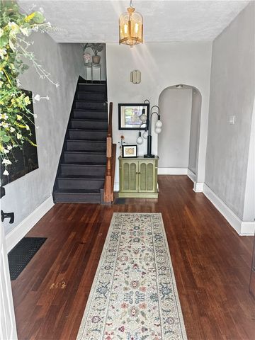 4052 Vinceton St, Observatory Hill, PA 15214