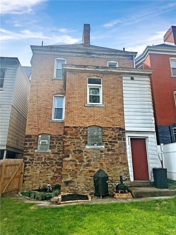 4052 Vinceton St, Observatory Hill, PA 15214