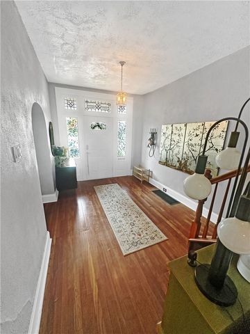 4052 Vinceton St, Observatory Hill, PA 15214