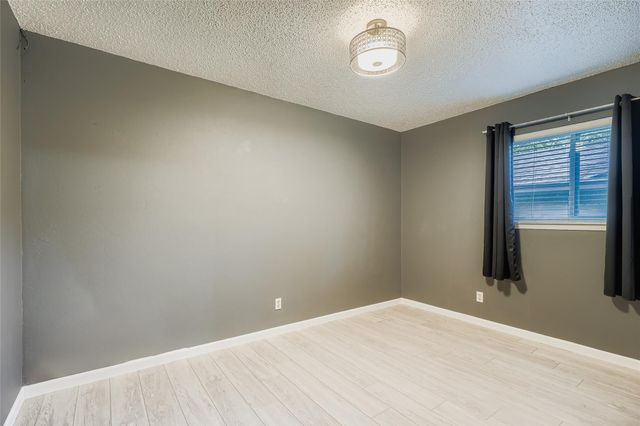 2204 Falcon Hill DR, Austin, TX 78745