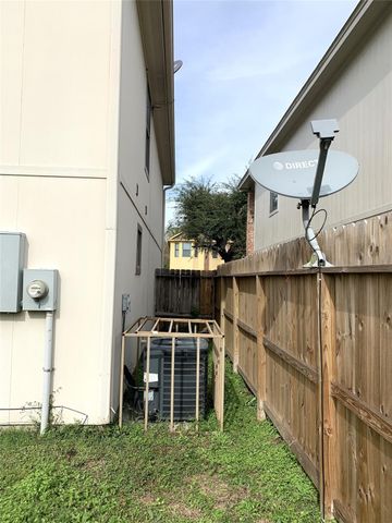3020 La Estancia Lane, Houston, TX 77093