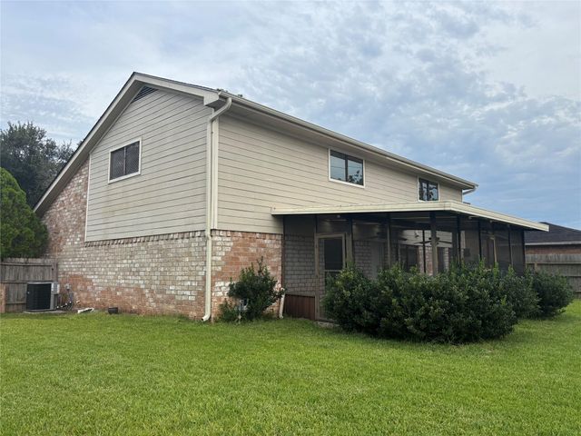 2942 Jenny Drive, Sugar Land, TX 77479