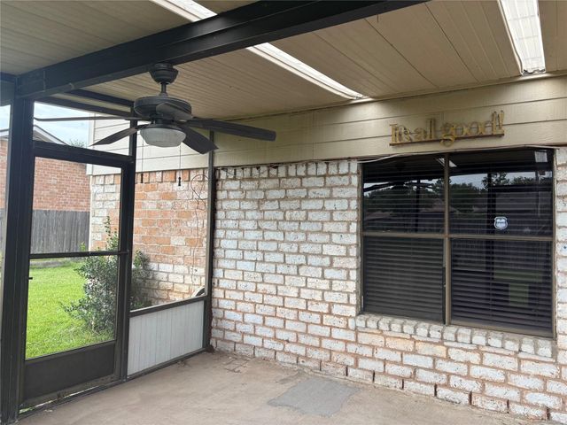 2942 Jenny Drive, Sugar Land, TX 77479