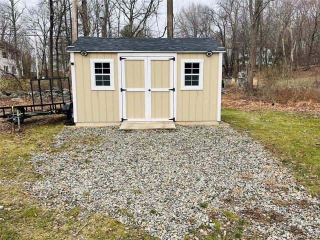 226 White Pond Road, Stormville, NY 12582