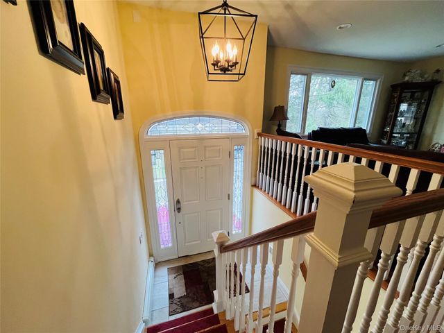 226 White Pond Road, Stormville, NY 12582