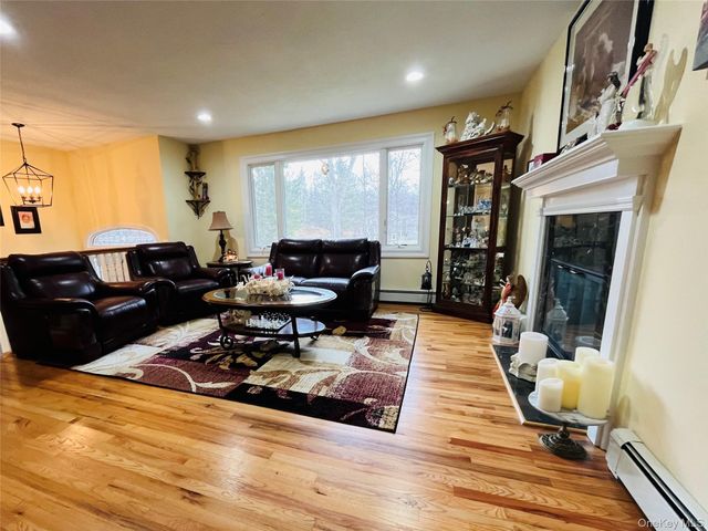 226 White Pond Road, Stormville, NY 12582